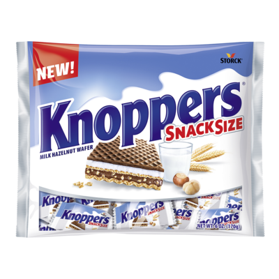 Knoppers minis - Five layer wafer bars with crispy baked wafers, milk, creamy hazelnut filling, and crunchy roasted hazelnut pieces, topped with a touch of cocoa.